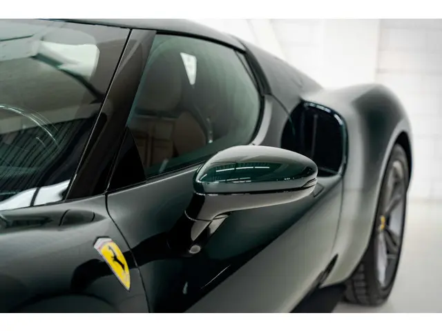 Ferrari 296