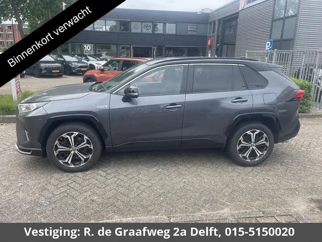 Toyota RAV4 2.5 Plug-in Hybrid AWD Bi-Tone Plus 1500 KG trekgewicht | JBL Audio | Stoelverwarming &...