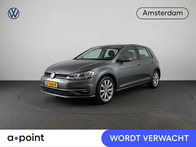 Volkswagen Golf 1.5 TSI Highline 150 pk | Navigatie | Parkeersensoren (Park assist) | Achteruitrijca...