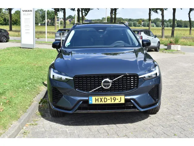 Volvo XC60 T8 AWD 455PK Plug-in hybrid Ultra Dark | Pano dak | Head Up Display | 360 Camera | ACC |...