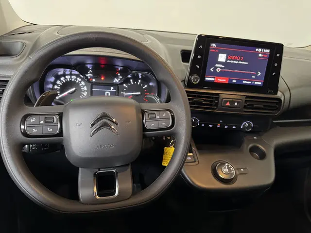 Citroen Berlingo 130PK Automaat L2 Navigatie Apple carplay/ Android Auto Cruise control Trekhaak par...