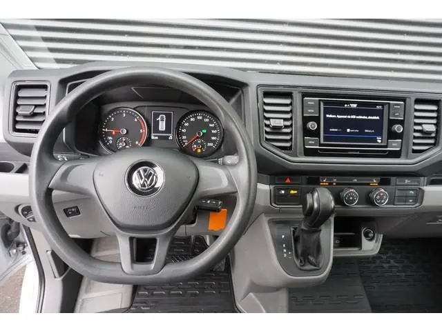 Volkswagen Crafter 140pk Automaat L3H3/L2H2 Apple carplay Camera Stoelverwarming Airco Parkeersensor...