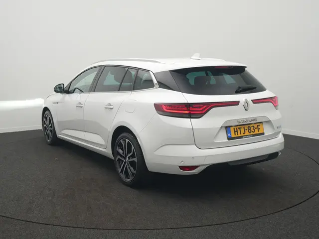 Renault Mégane Estate 1.6 E-Tech Plug-In Hybrid 160 - RIJKLAARPRIJS - Achteruitrijcamera - All Seaso...