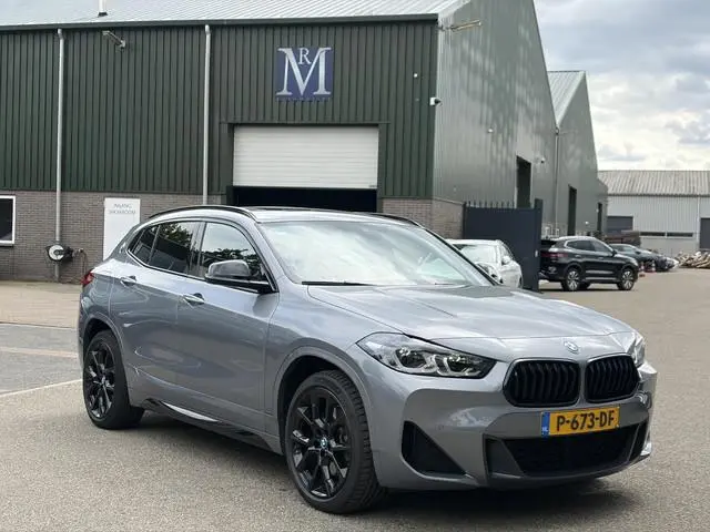 BMW X2 xDrive25e M SPORT Business Edition Plus VAN: 31.900,- VOOR: 29.330,- UW WKVOORDEEL: 2.570,- |...