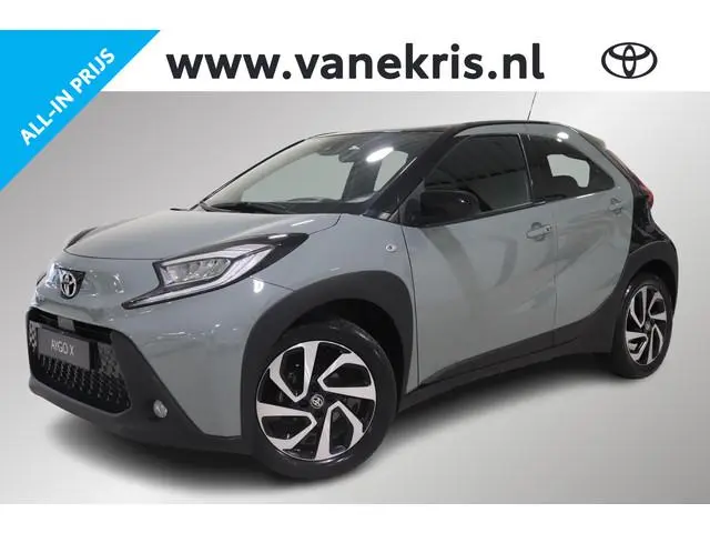Toyota Aygo X 1.0 VVT-i Envy, Parkeersensoren, Apple Carplay / Android Auto, Smart Entry, Stoel verw...