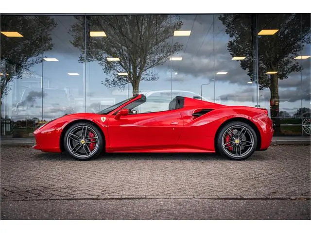 Ferrari 488 3.9 Spider HELE ** NL  geleverd ** Atelier ** Carbon ** Titanium Exhaust ** 360 Camera *...