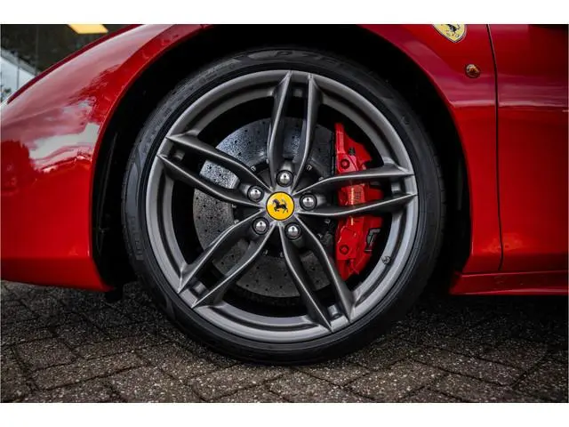 Ferrari 488