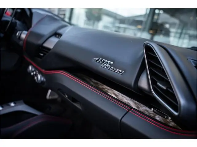 Ferrari 488