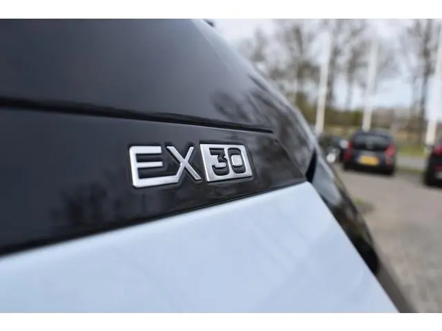 Volvo EX30