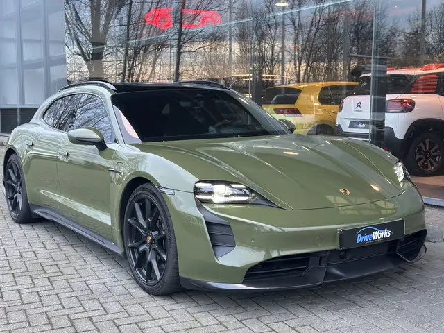 Porsche Taycan