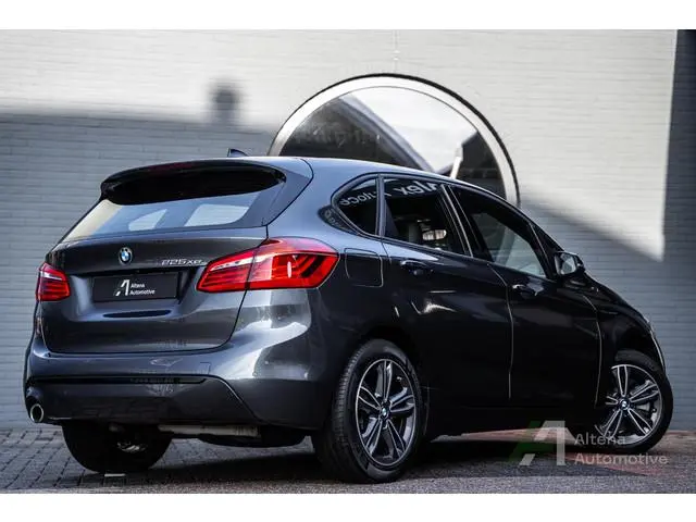BMW 2-serie Active Tourer 225xe iPerformance eDrive Edition Sport-line, BTW, camera, sportstoelen
