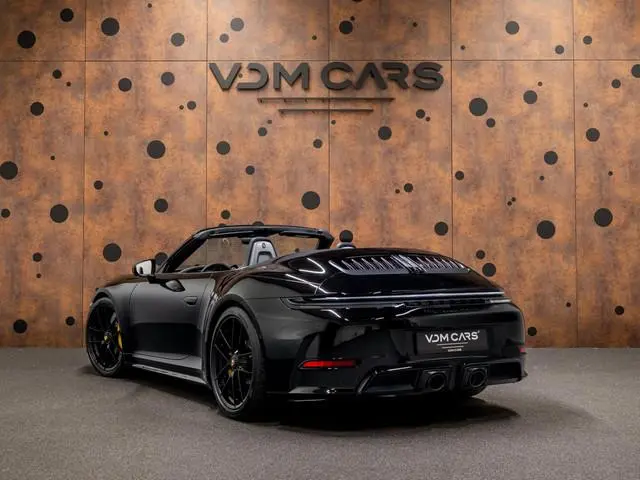 Porsche 911 Cabrio 3.6 T-Hybrid Carrera 4 GTS | PCCB | Burmester | Lift | InnoDrive | 18-weg | Carbo...