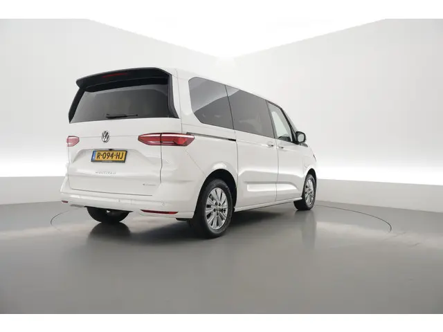 Volkswagen Multivan 1.4 eHybrid L2H1 218pk | 7 Pers. | IQ. Light | Camera | Adapt. Cruise | Apple CarPlay | All Seasons