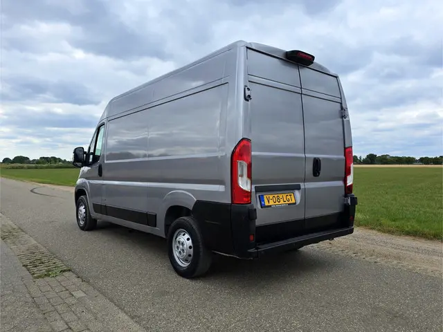 Peugeot Boxer 2.2 BlueHDi L2 H2 - 140 Pk - Euro 6 - Navi - ParkeerCamera