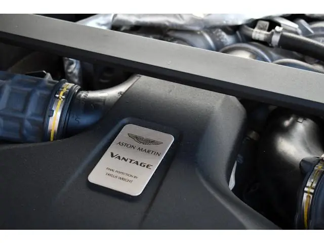 Aston Martin V8 Vantage