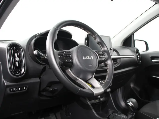 Kia Picanto 1.0 DPi Automaat DynamicLine | Navigatie | Airco | Camera | DAB | Lichtmetalen velgen | Bluetooth | Apple Carplay/Android Auto | Cruise Control