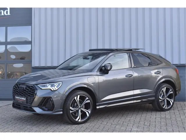 Audi Q3 Sportback 45 TFSI e S-Line 245 Pk Pano Navi Memory 360 Camera ACC 20 Inch
