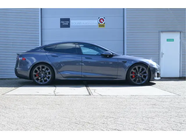 Tesla Model S
