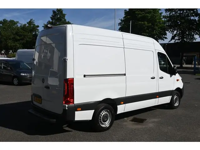 Mercedes-Benz Sprinter 317 CDI L2H2 Pro Geveerde stoel, Navigatie met camera