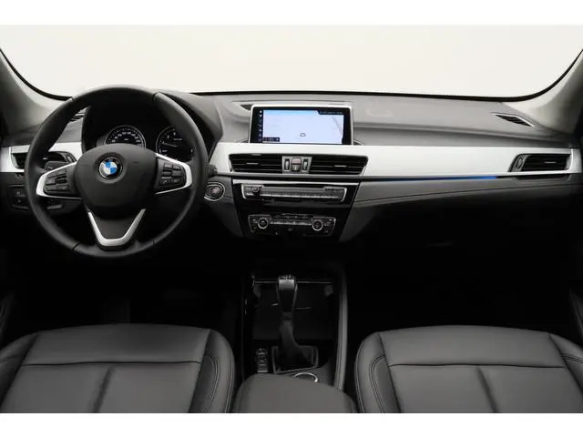 BMW X1 xDrive25e High Executive Leer, Panoramadak, Cruise, Navigatie, Bluetooth, LED, PDC, 18''