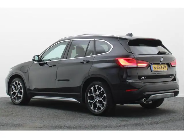 BMW X1 xDrive25e High Executive Leer, Panoramadak, Cruise, Navigatie, Bluetooth, LED, PDC, 18''