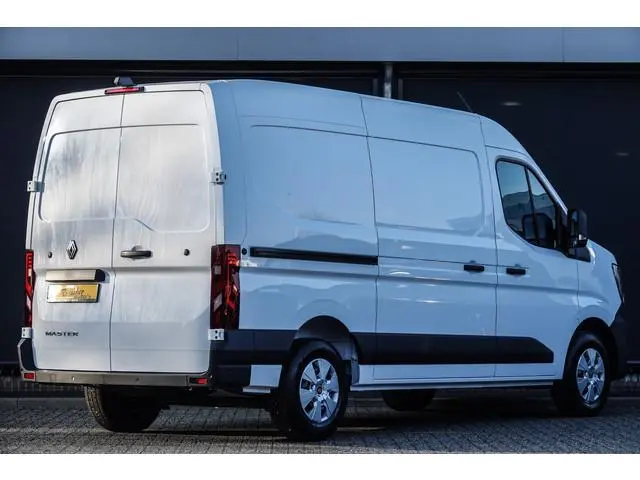Renault Master T35 | L2H2 | 2.0Dci 150Pk | Stoel-Bank | Achteruitrijcamera | LED