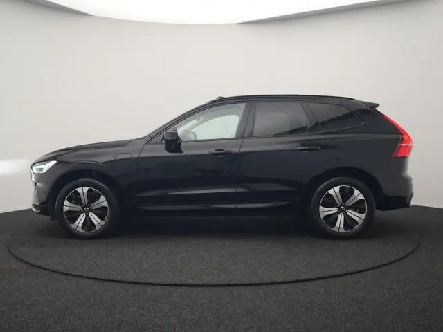 Volvo XC60 T6 AWD R-Design LONG RANGE PHEV 350pk Dealer O.H. | Trekhaak Af Fabriek | Panodak | Adapt...