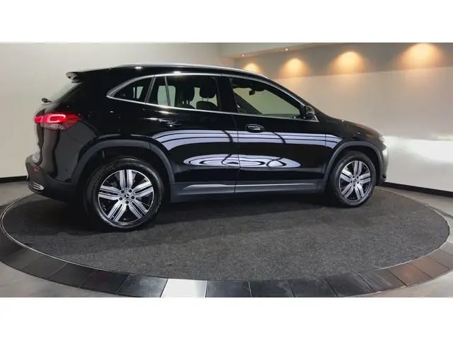 Mercedes-Benz EQA 250 Business Line 67 kWh Advanced  Pakket, Premium pakket, rij-assistentie pakket...
