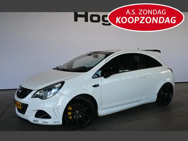 Opel Corsa 1.6-16V Turbo OPC Nürnburgring Edition Recaro Schaalstoelen  211PK! Navigatie Rijklaarprijs Inruil Mogelijk!