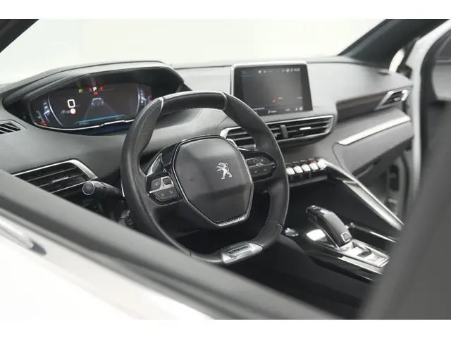 Peugeot 5008 PureTech 130 EAT8 GT-Line | Schuif-/Kanteldak | Trekhaak | Elektrische Kofferklep | Cam...