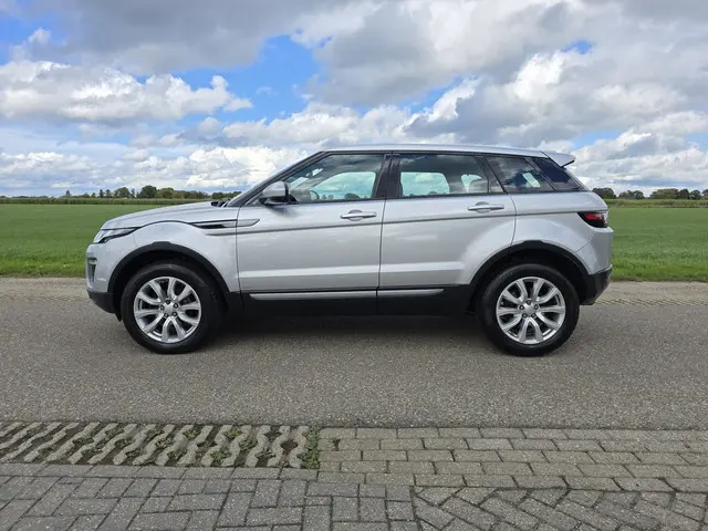 Land Rover Range Rover Evoque 2.0 eD4 Urban Series SE - Euro 6 - 150 Pk - ParkeerCamera - Panorama -...
