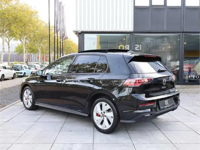 Volkswagen Golf GTE 1.5 eHybrid 272PK | Panodak | Leer | Stoel Ventilatie | Head-up | Keyless | Came...
