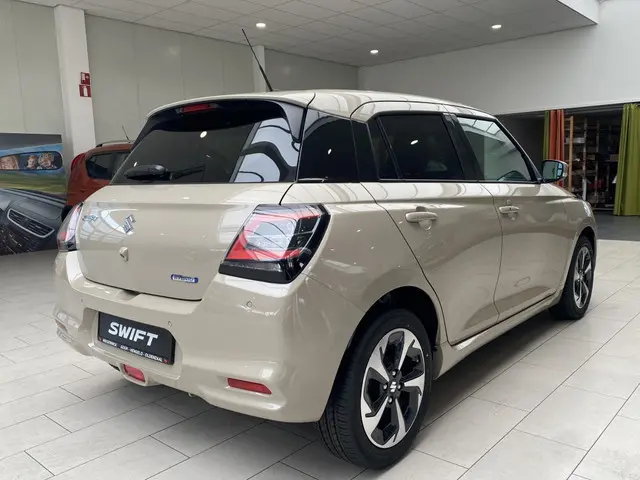 Suzuki Swift 1.2 Style Smart Hybride [ 10JAAR GARANTIE I CARPLAY | ACC