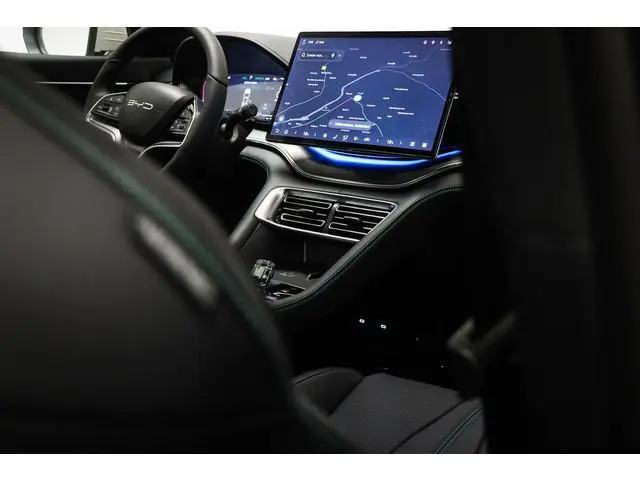 BYD SEAL U