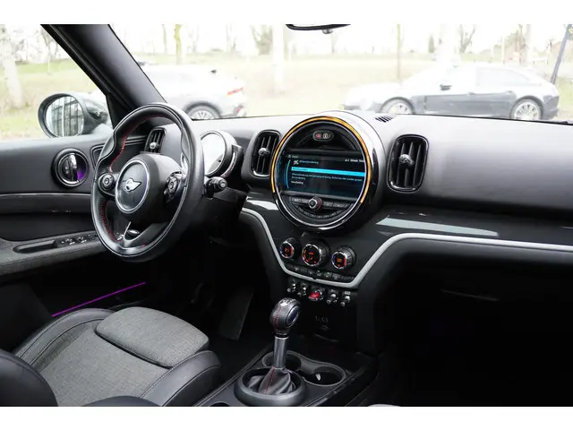MINI COUNTRYMAN COOPER S Automaat Chili / Panoramadak / Apple / Stoelverwarming