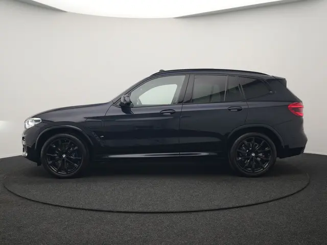 BMW X3 xDrive30e M Sport PHEV 293pk Dealer O.H. | Trekhaak Af Fabriek | Panodak | Head Up | Adaptive...