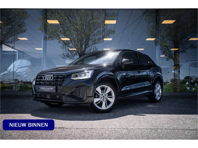 Audi Q2 35 TFSI S-line ** Virtual Cockpit ** 18" S-Design velgen ** Stoelverwarming ** Carplay ** LE...