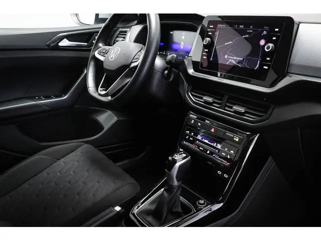 Volkswagen T-Cross 1.0 TSI Life Edition | COMFORT PACK | CLIMA | STOELVERWARMING | NAVIGATIE | CAMER...