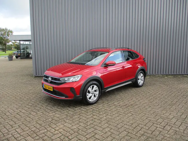 Volkswagen Taigo 1.0 TSI Life Business Automaat Trekhaak Apple Carplay