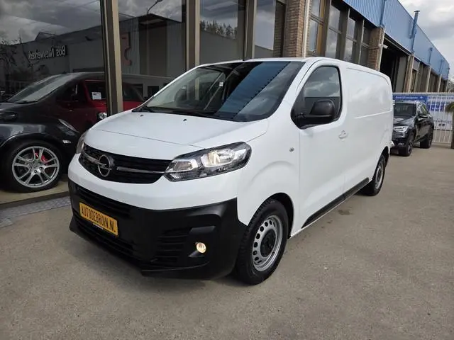 Opel Vivaro 2.0 CDTI L2  Automaat 122Pk Airco Cruise control Achteruitrijcamera Verwarmde stoel