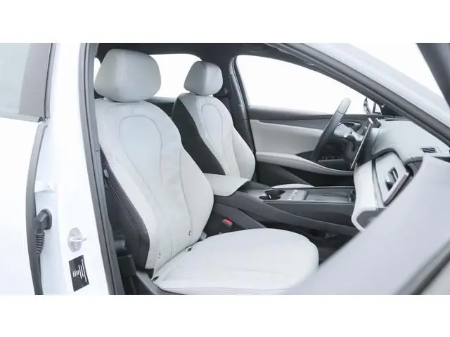 BYD SEAL