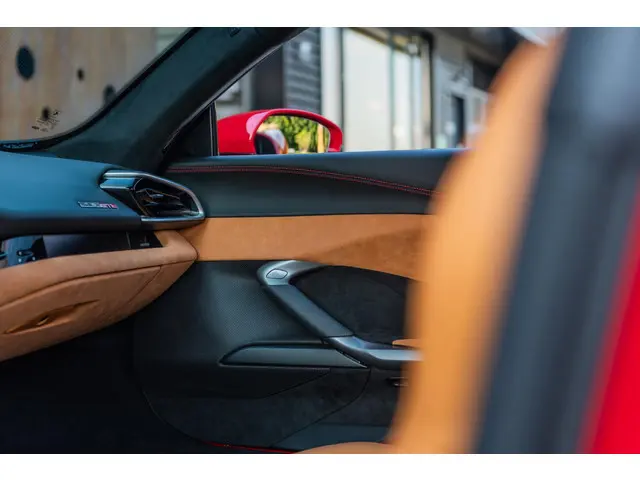 Ferrari 296