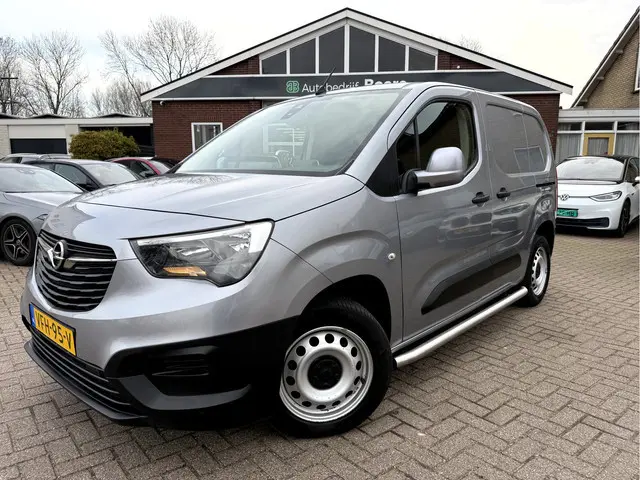 Opel Combo 1.5D L1H1 Edition + Schufdeur L+R, Navi, App Connect