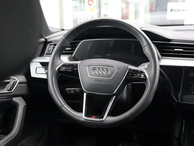 Audi Q8 e-tron