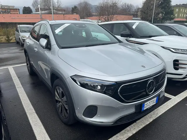 Mercedes-Benz EQA 350 4MATIC Advanced 67 kWh Parkeerpakket, Rij-assistentiepakkt Soh (batterijcheck)...