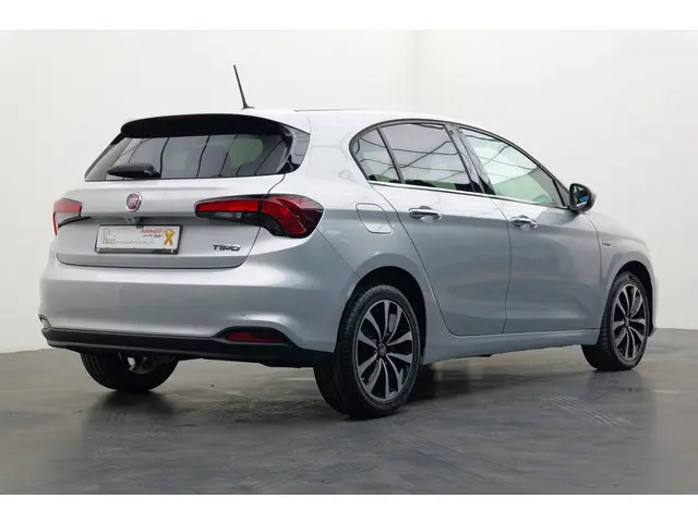Fiat Tipo 1.4 Lounge | Camera | Navi | Clima