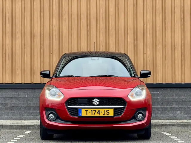 Suzuki Swift 1.2 Style Smart Hybrid | Adaptive Cruise Control | Apple Carplay | Android Auto | Camer...