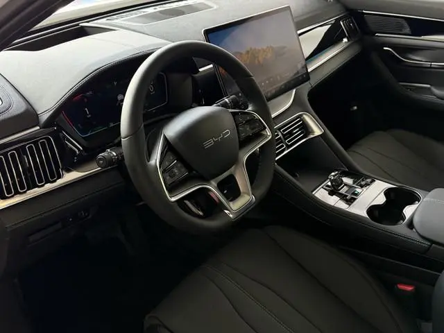 BYD SEAL U