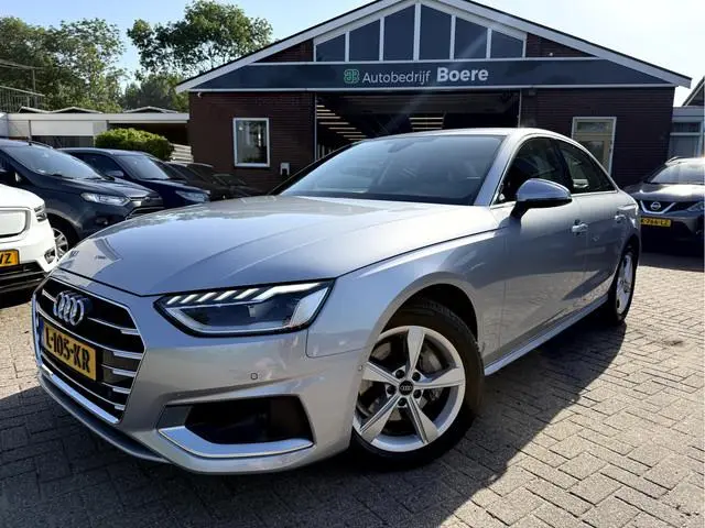 Audi A4 Limousine 40 TFSI 204pk Bns Edition 25400km, NL. Auto, Vol Opties.