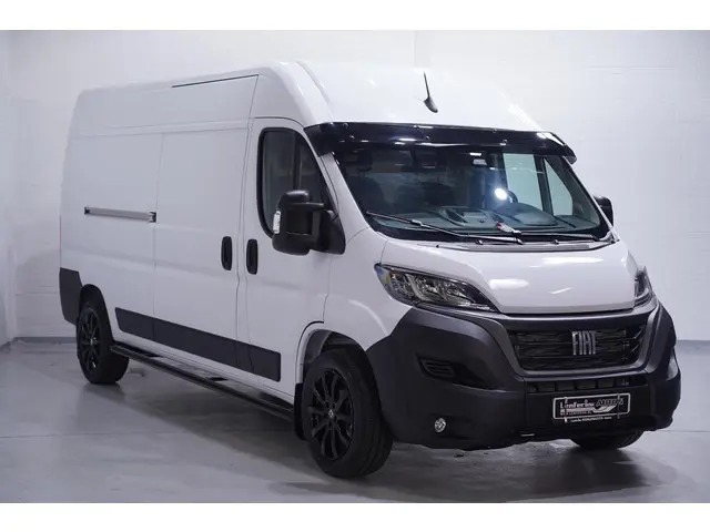 Fiat Ducato 2.2 MultiJet 140 pk L3H2 Black&White Edition Airco Cruise Control, 18" LMV Zwart, Sideba...